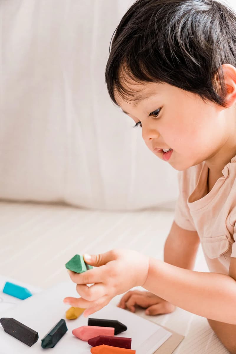 Honeysticks Triangles Crayons