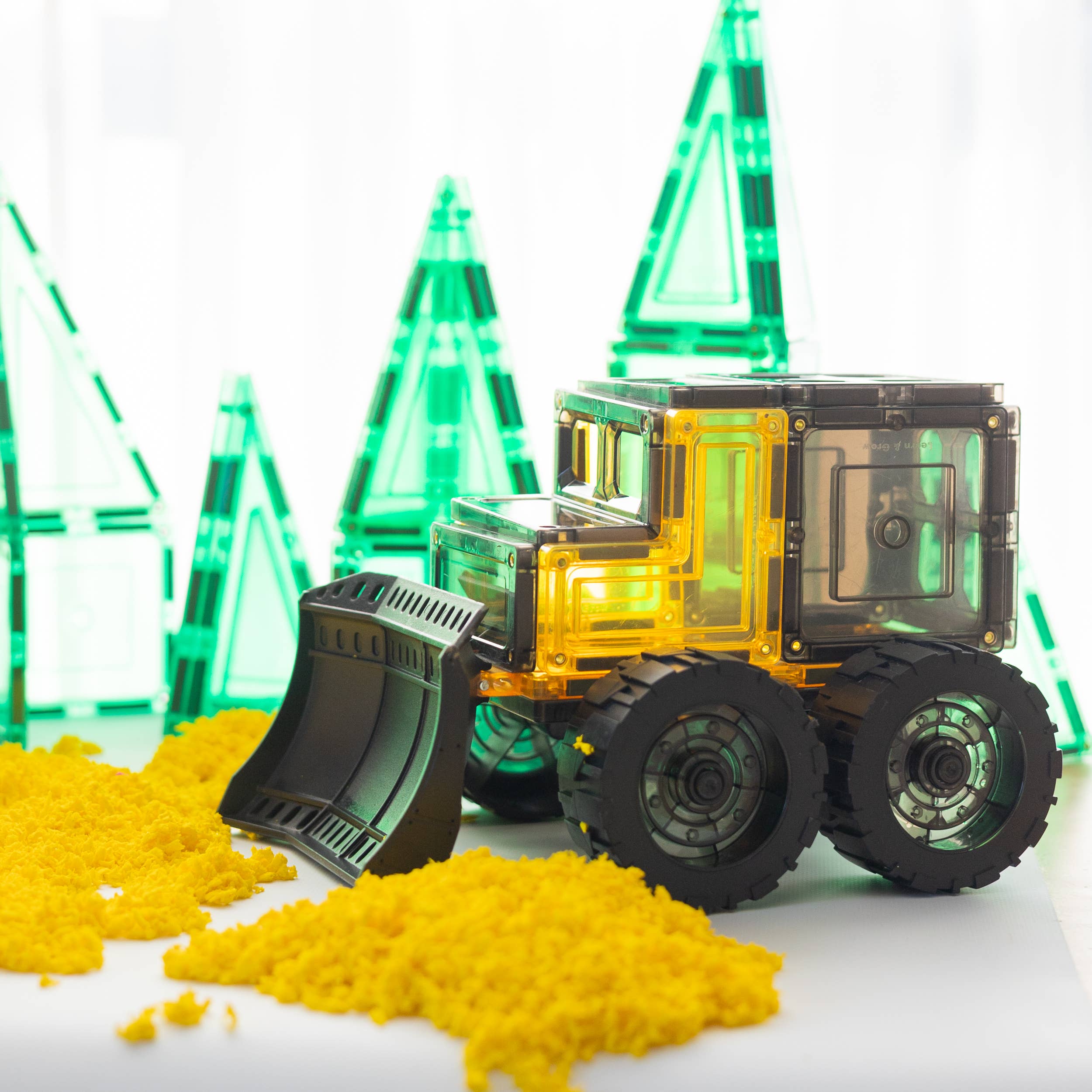 Learn & Grow Magnetic Tiles - Mega Mover Pack