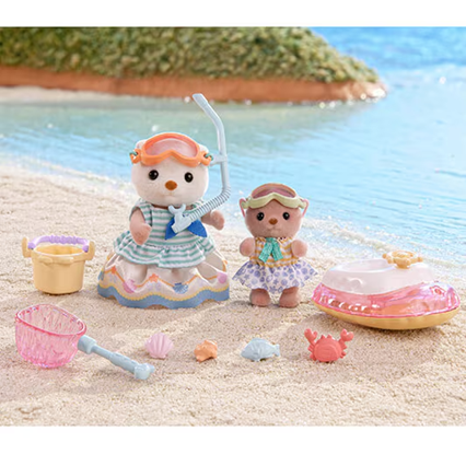 Sylvanian Families 5804 - Sea Otter Sisters Splashy Snorkel Set
