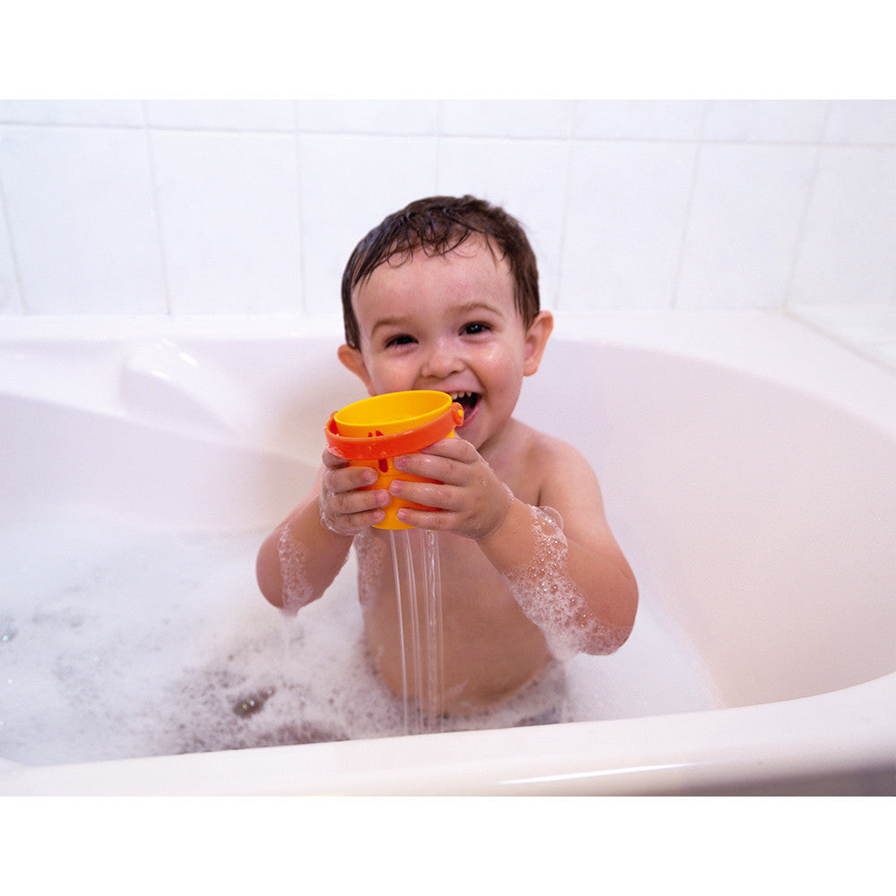 Janod Activity Buckets in bath